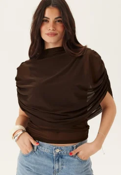 Drapy Mesh Cape Top