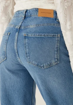 Linn High Straight Ankle Jeans