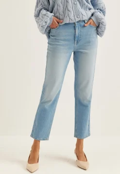 Slim Ankle Jeans