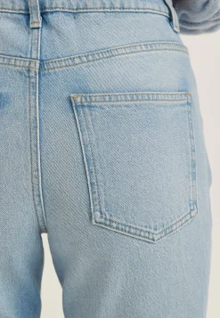 Slim Ankle Jeans