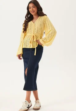 Soft Broderie Anglaise Top