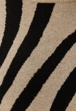 Vitif Jacquard L/S KNIT TOP KN